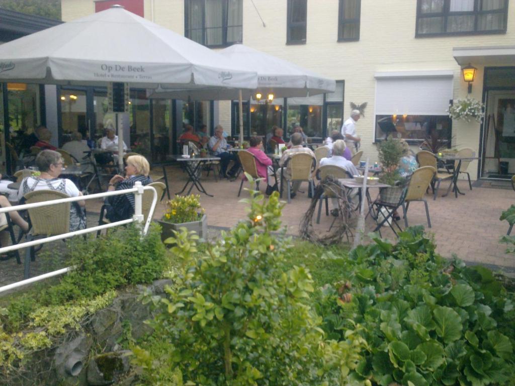 Hotel Restaurant Op De Beek Schin op Geul Exterior photo